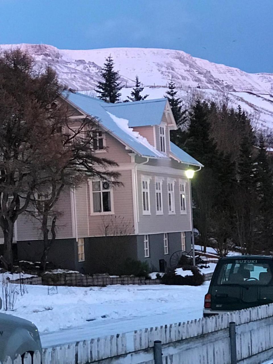 Отель 10B Gamla Laeknishusith Hg15108 Saudarkrokur Экстерьер фото