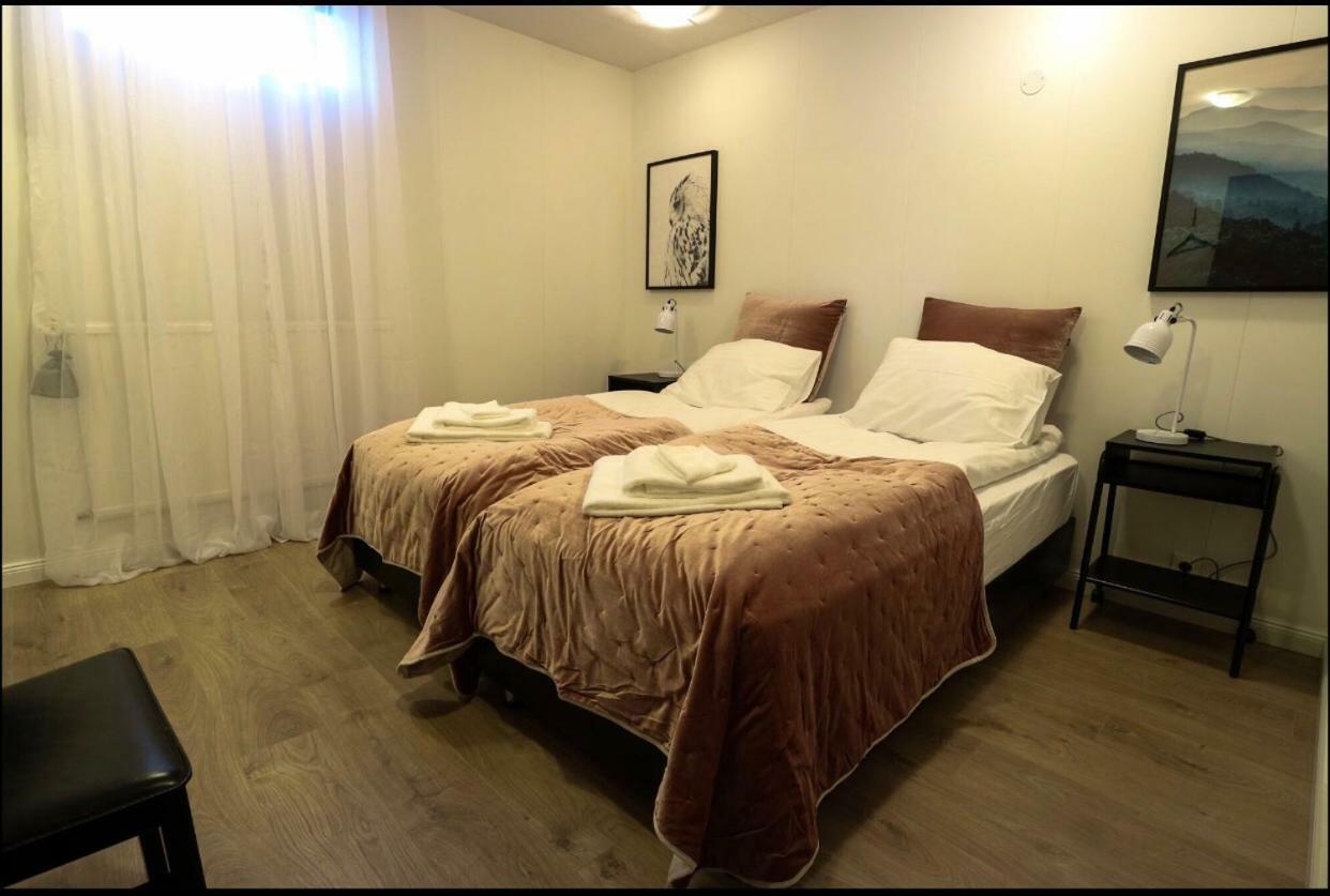Отель 10B Gamla Laeknishusith Hg15108 Saudarkrokur Экстерьер фото